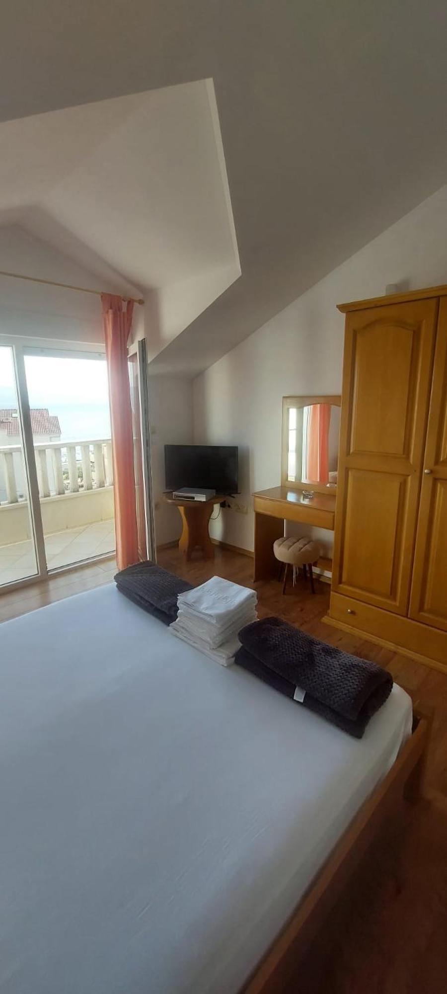 Apartments Ticinovic Omiš Exterior foto